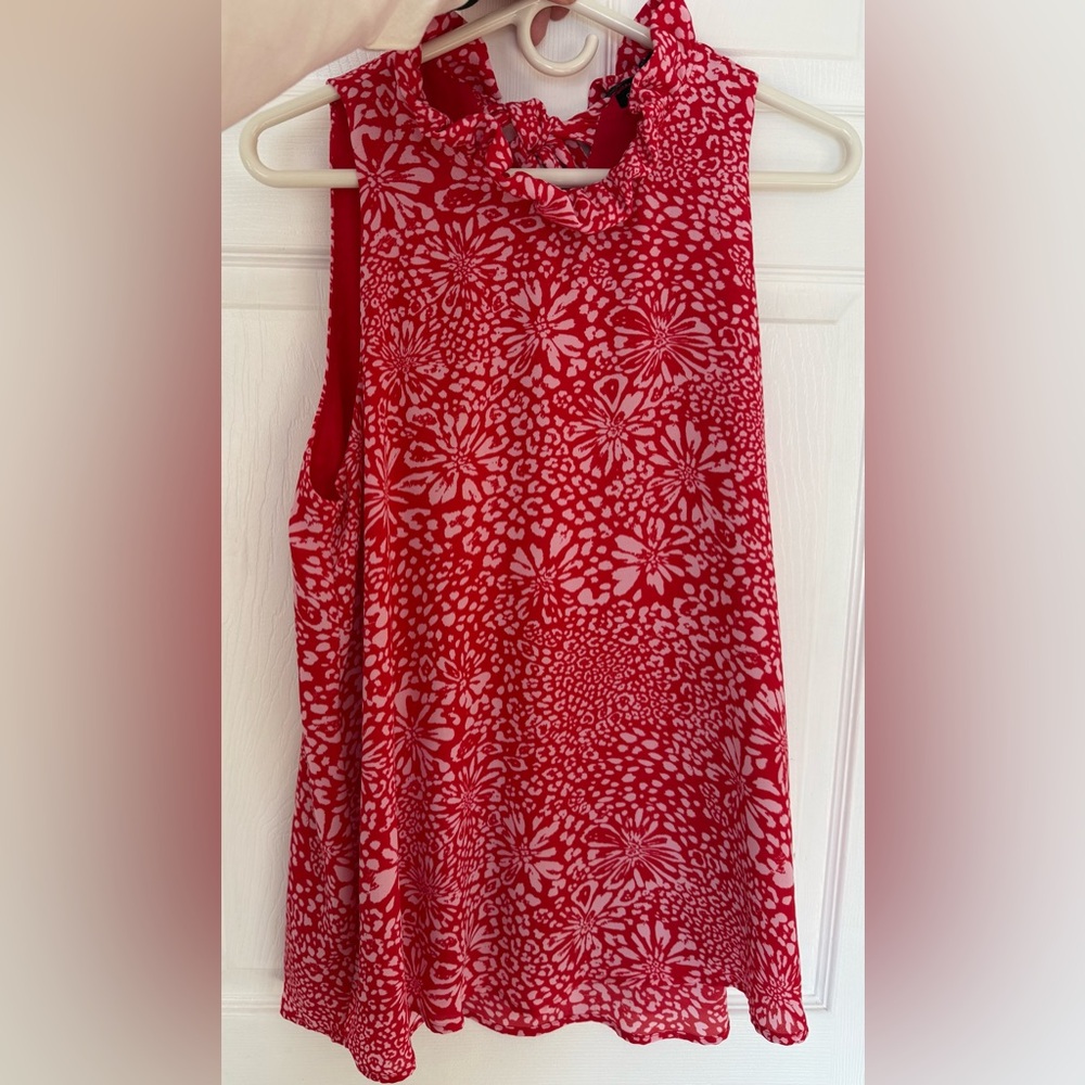 Gibson Red and Pink Patterned Fabric size L Brand new top - Picture 2 of 6
